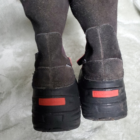 The North Face boots. - Picture 5 of 12